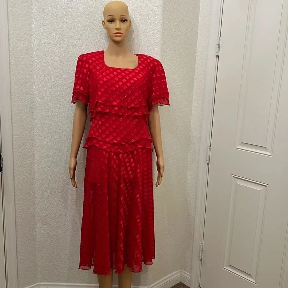 Ann Hobbs For Cattiva Dress Red Square Neck Short Sleeve Sheer Ruffle Midi Lined